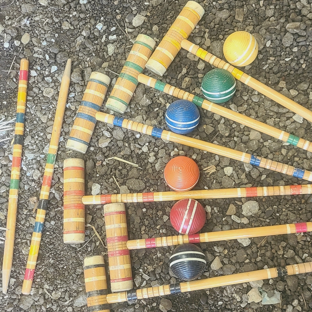 Vintage Outdoor Croquet Game Set with Double Striped Ribbed Balls and Wickets